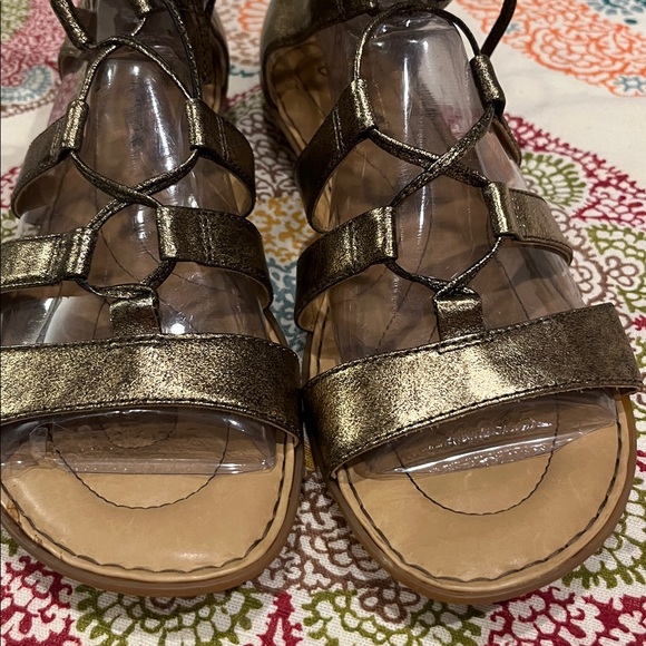 Crown by Born Women's Metallic Gladiator Sandals size 9 - Picture 2 of 11